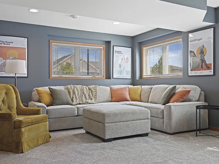 1016 Peterson Dr — Photo 45