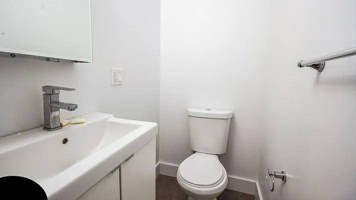 Rented by Nooklyn NYC LLC | media 15