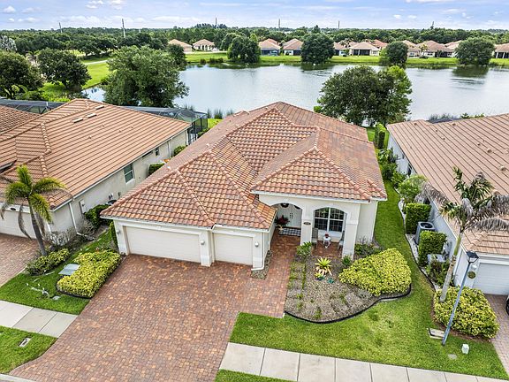 2nd image of 1774 Belmont Circle SW