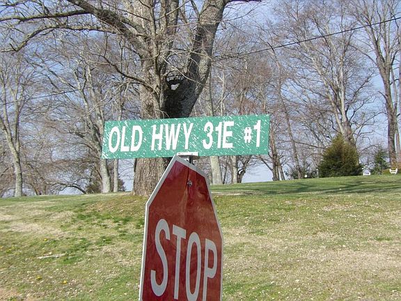 5th image of 18 Old Highway 31e