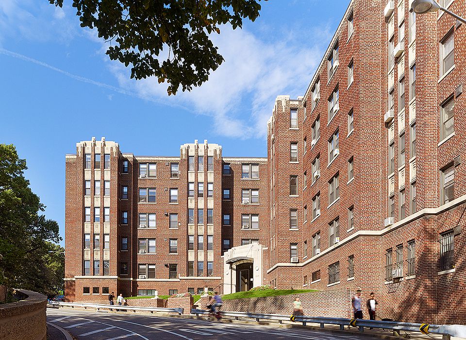 1st image of 2325 15th St NW #509