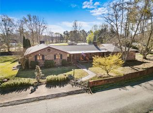 101 Pinewood Dr, Piedmont, SC 29673