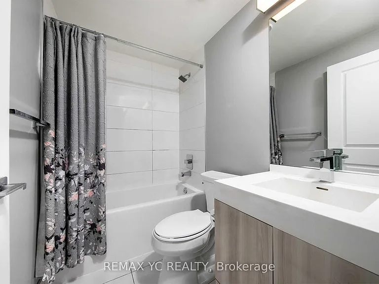 251 Jarvis St #806 — Photo 18