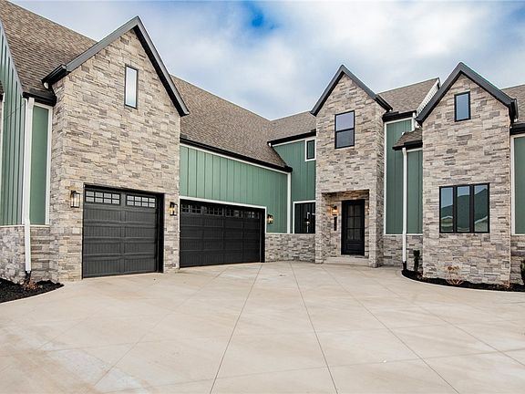 2nd image of 3620 Bearpaw