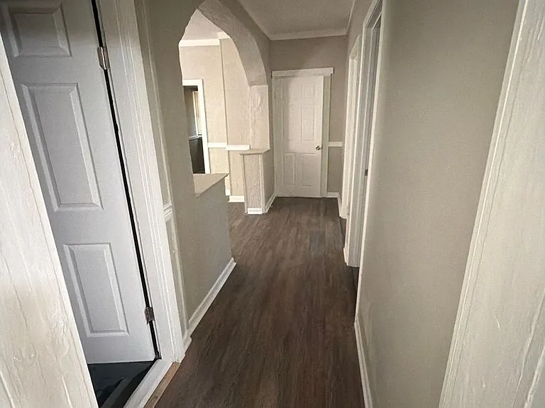 2725 Solway Ave — Photo 4