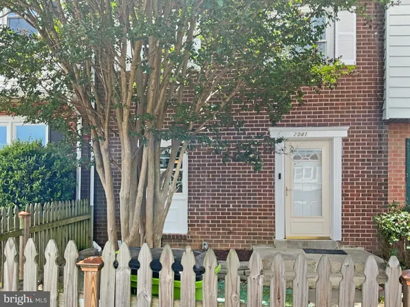 2341 McClellan Ct, Dumfries, VA 22026