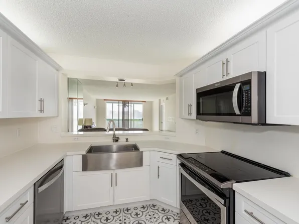 7466 Trent Drive #310, Tamarac, FL 33321