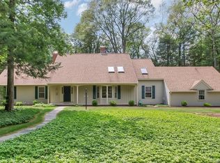 11 Charing Cross, Avon, CT 06001