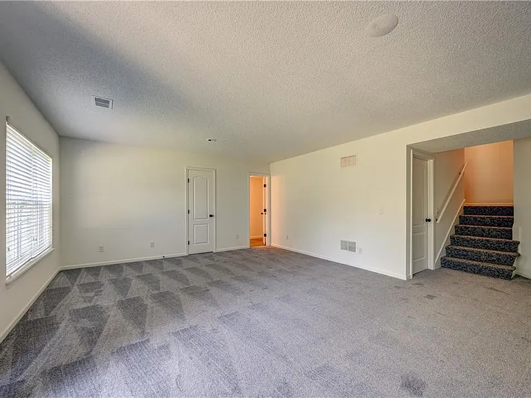 15922 W 91st Ter — Photo 19