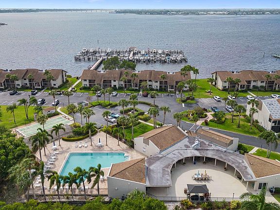 This comfort is why you worked so hard. River Club Waterfront Condo Community: 2 Bed/2 Bath, 1st Floor Rental.
