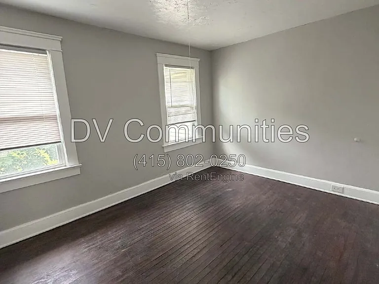 3348 W 100th St — Photo 9
