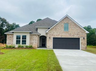 13440 Swan Ridge Cir, Gulfport, MS 39503