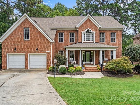 2nd image of 16650 Ruby Hill Pl