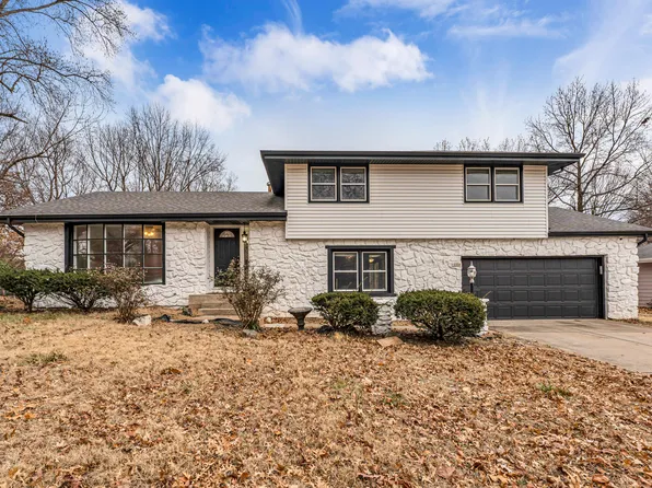 3334 S Welwood Avenue, Springfield, MO 65804