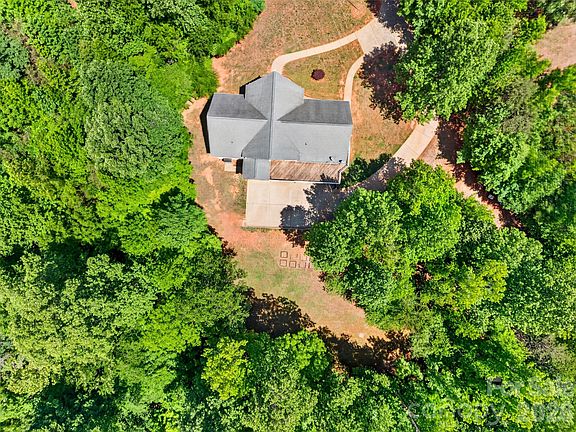 4th image of 2977 Cabin Creek Dr