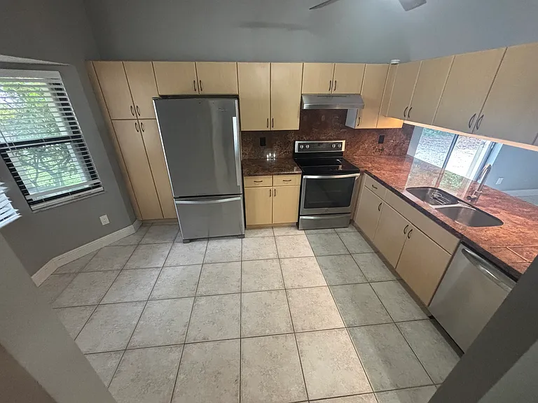 58 Paxford Ln — Photo 5