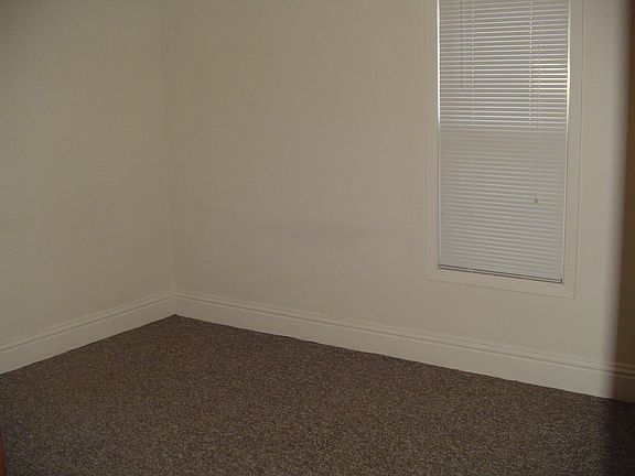 5th image of 516 Kittson Ave
