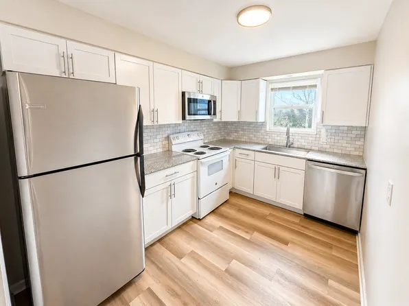 204 N Morse Ave APT 34, Liberty, MO 64068