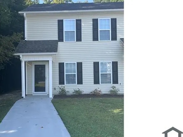 1245 Cross Creek Cir, Greenville, NC 27834