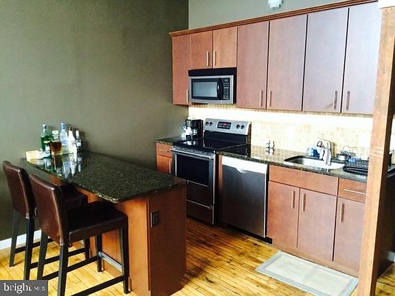 2nd image of 1201-15 Fitzwater St #309