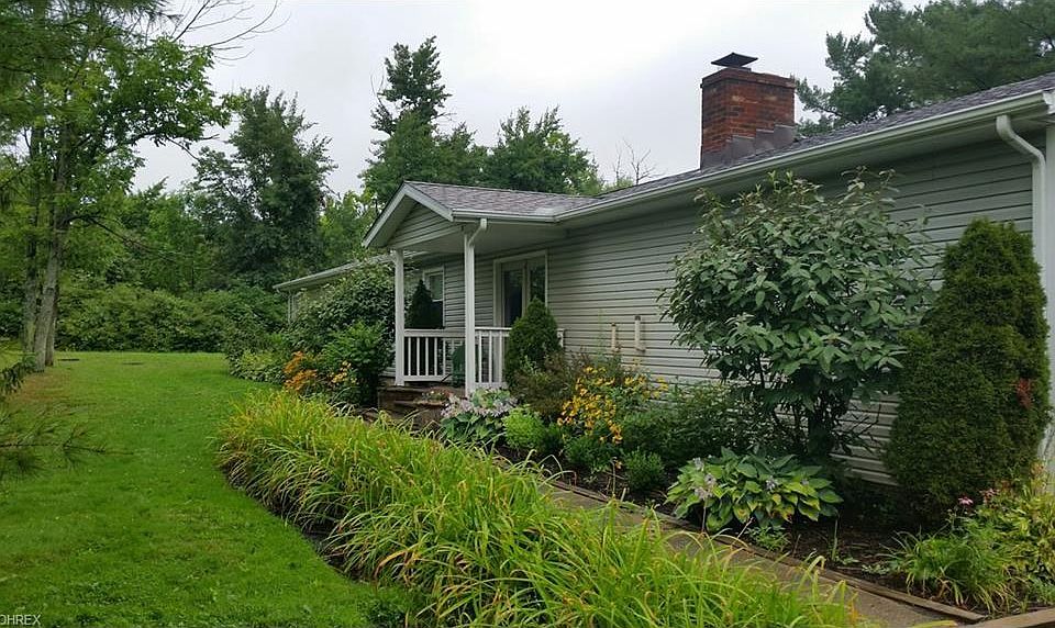 1st image of 15532 Park View Dr