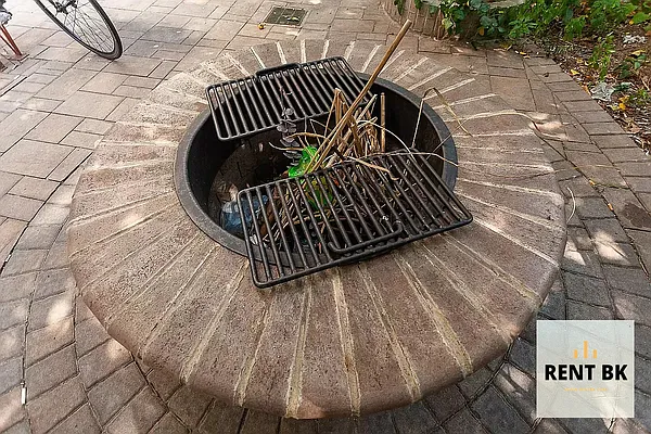 Rented by RENTBK LLC | media 1