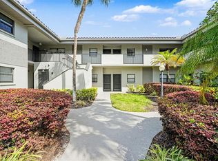 2650 Countryside Blvd APT E204, Clearwater, FL 33761