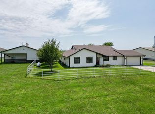 4421 NW 94th St, Topeka, KS 66618