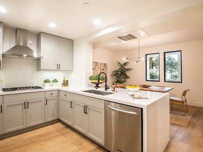 5625 Crescent Park W APT 139, Playa Vista, CA, 90094