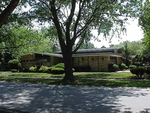 1st image of 235 Illinois Ave