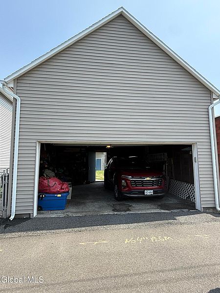 3rd image of 44 Clifton Street