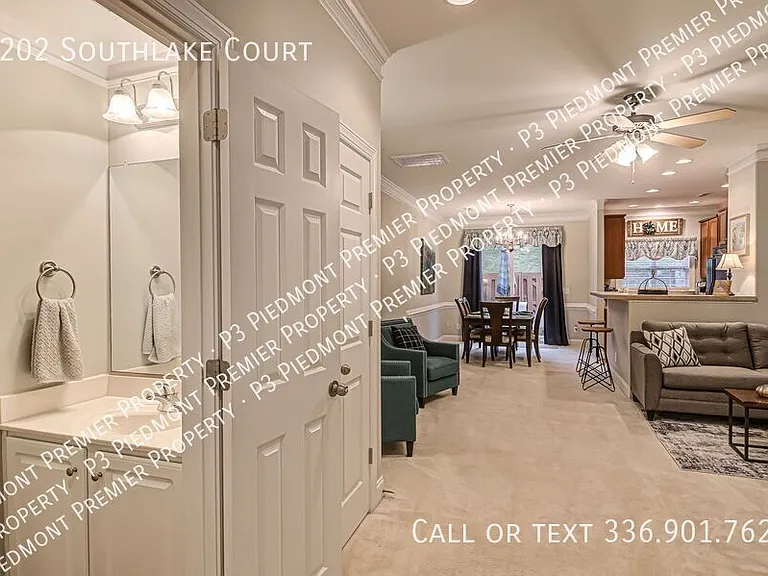 1202 Southlake Ct — Photo 20