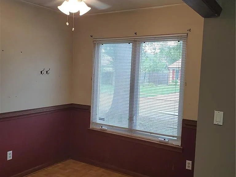 953 Dallas Ct — Photo 14