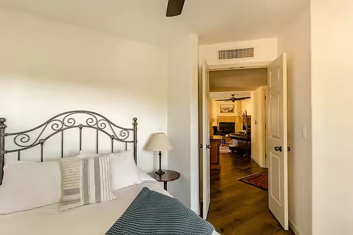 Second bedroom, could be used as a child bedroom, home office, guest suite or both