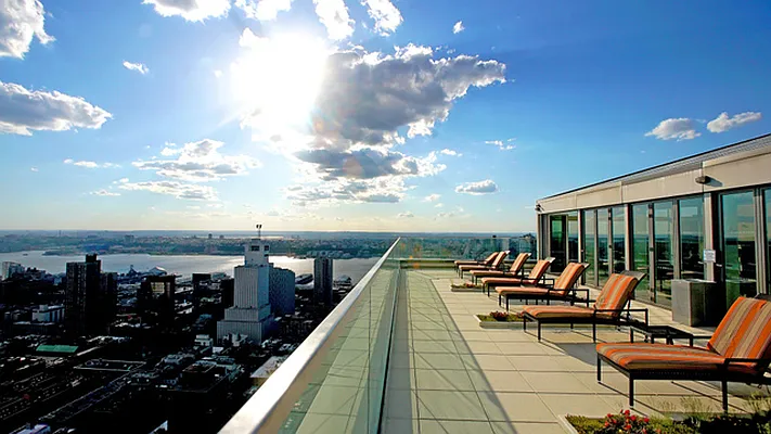 Rented by Compass | media 13