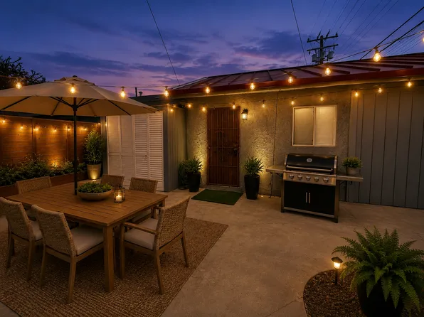 561 E 20th St, Long Beach, CA 90806