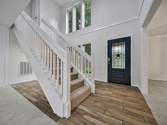 3rd image of 17606 Abby Ln