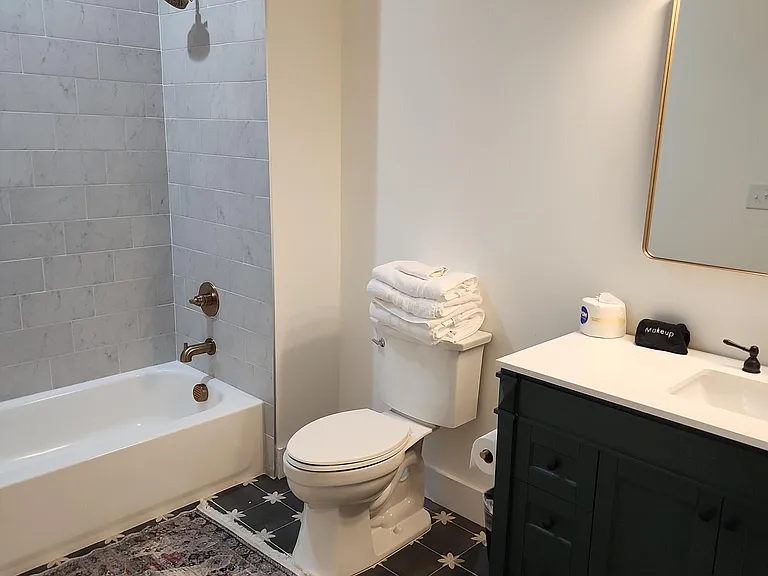 325 Maywood Ave — Photo 17