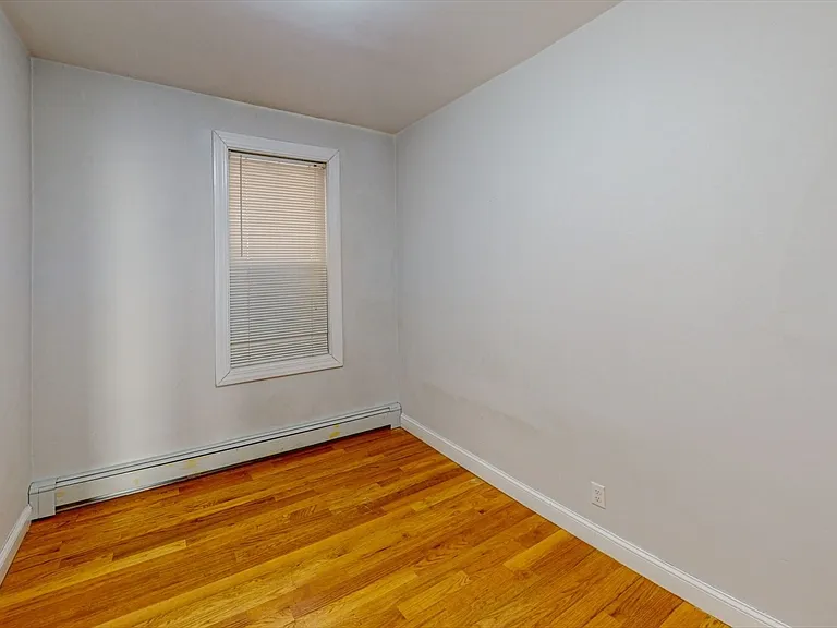 67 Marion St #2 — Photo 4