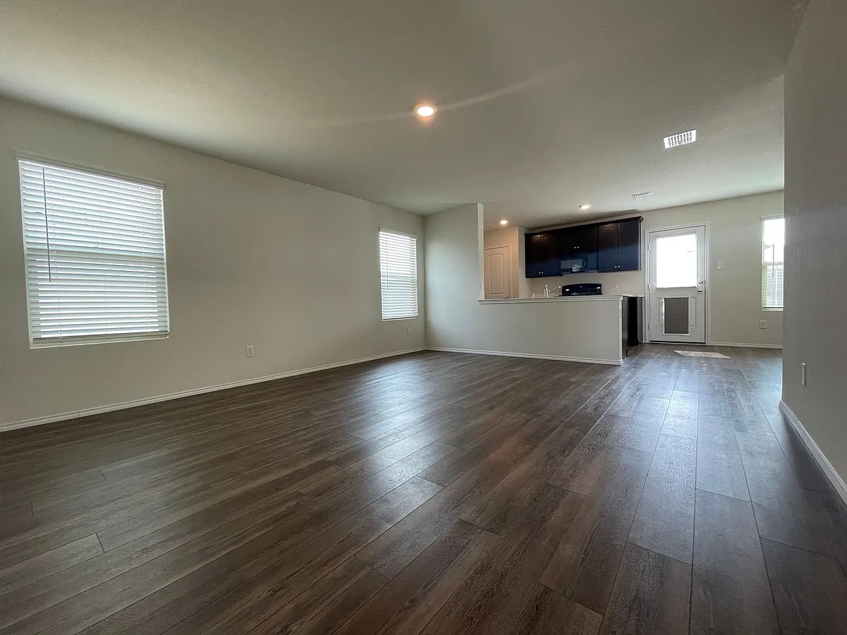 Building Photo - 357 Gunsmith Way