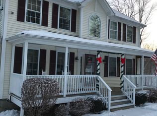 60 Jackson Hill Rd, Gardner, MA 01440