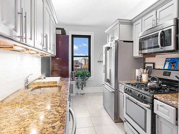 2nd image of 345 Montgomery St APT 6D