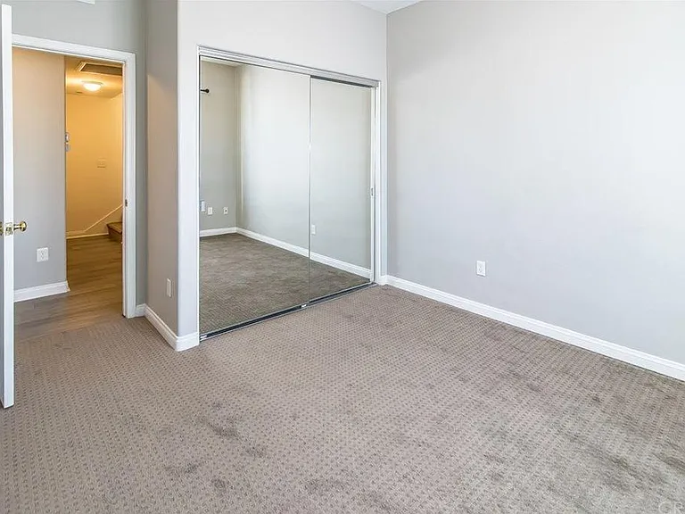 8800 Etiwanda Ave #9 — Photo 16