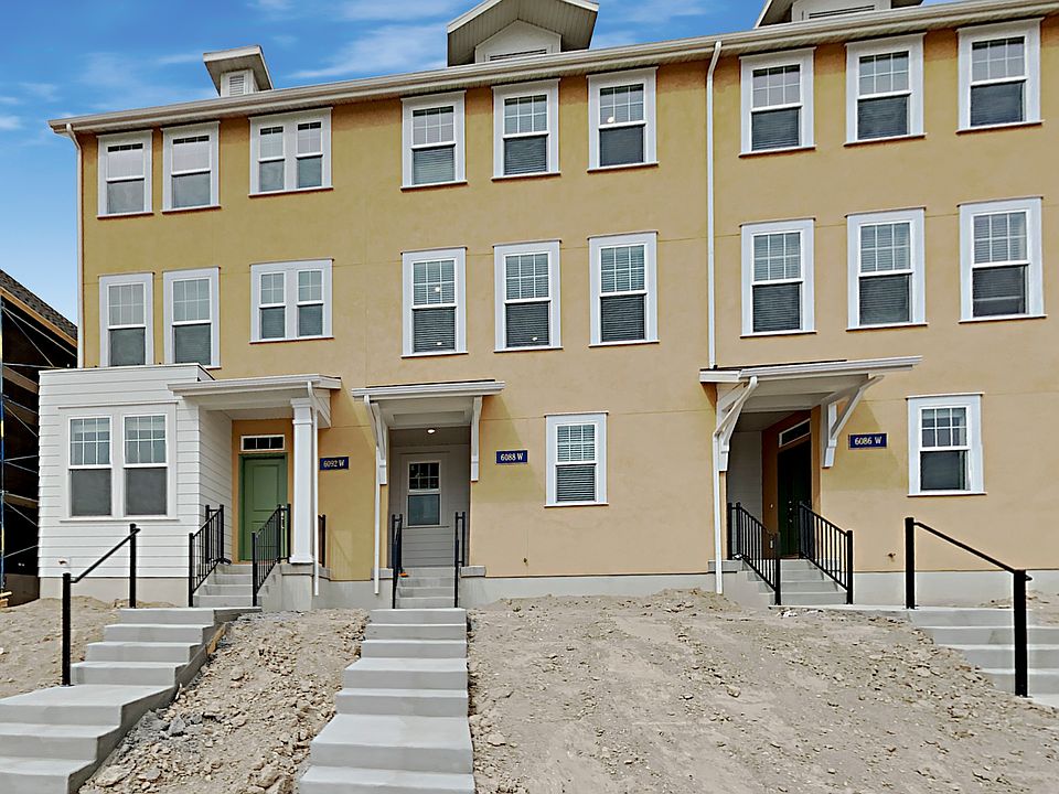 1st image of 11002 S Trocadero Ave