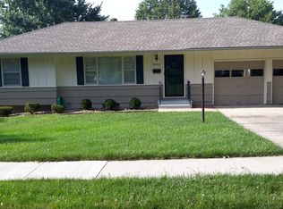 8902 E 84th St, Raytown, MO 64138