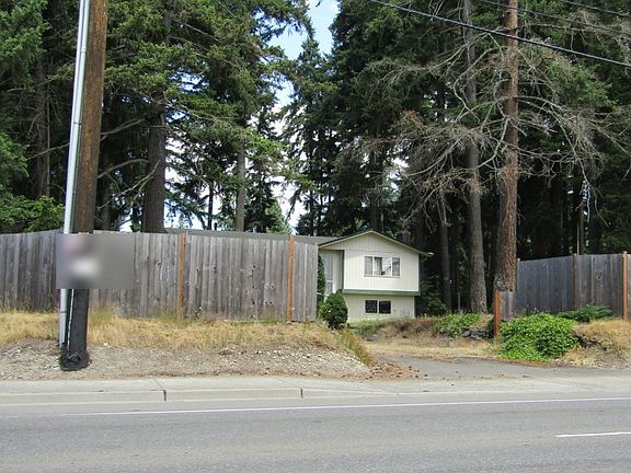 3rd image of 3603 176th St E