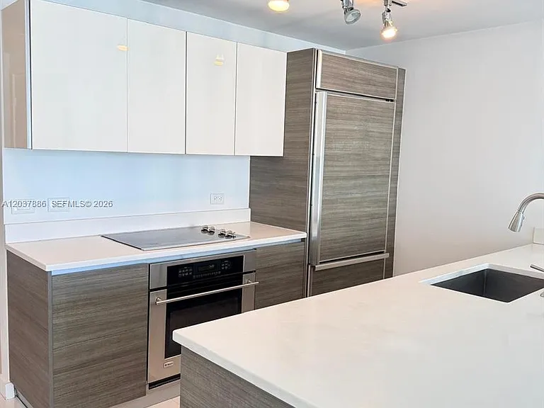 1100 S Miami Ave #3811 — Photo 10