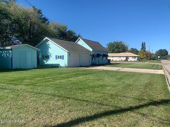 5th image of 612 Delano Ave