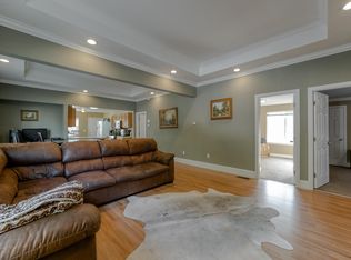 730 Lakeside Dr, Red Bluff, CA 96080