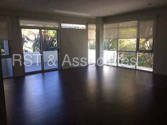 2nd image of 1545 S Bentley Ave APT 102
